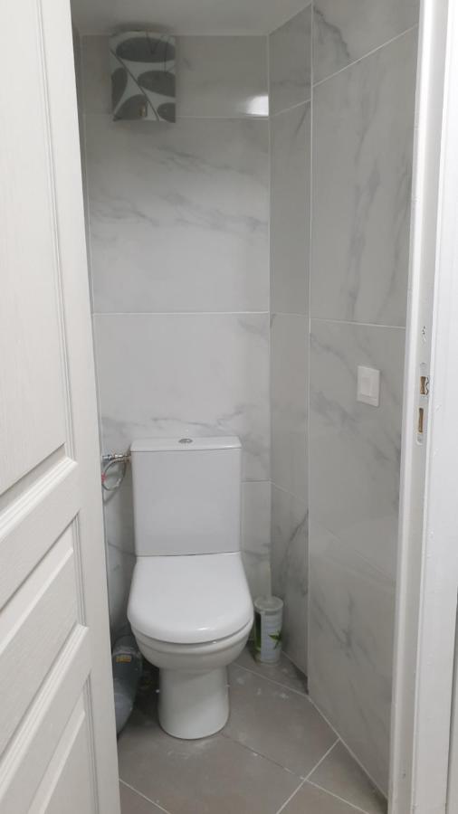 Jolie Appartement Avec 2 Chambres Partagees Paris Exterior photo